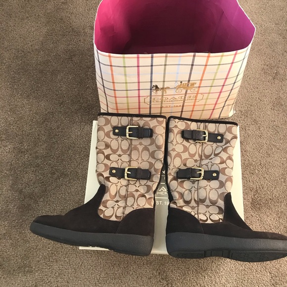 Coach Khaki Tinah Signature Winter Boots - Picture 2 of 11